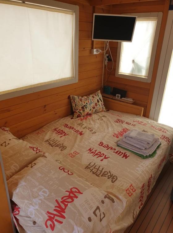 Houseboat Cagliari Hotel Exterior photo